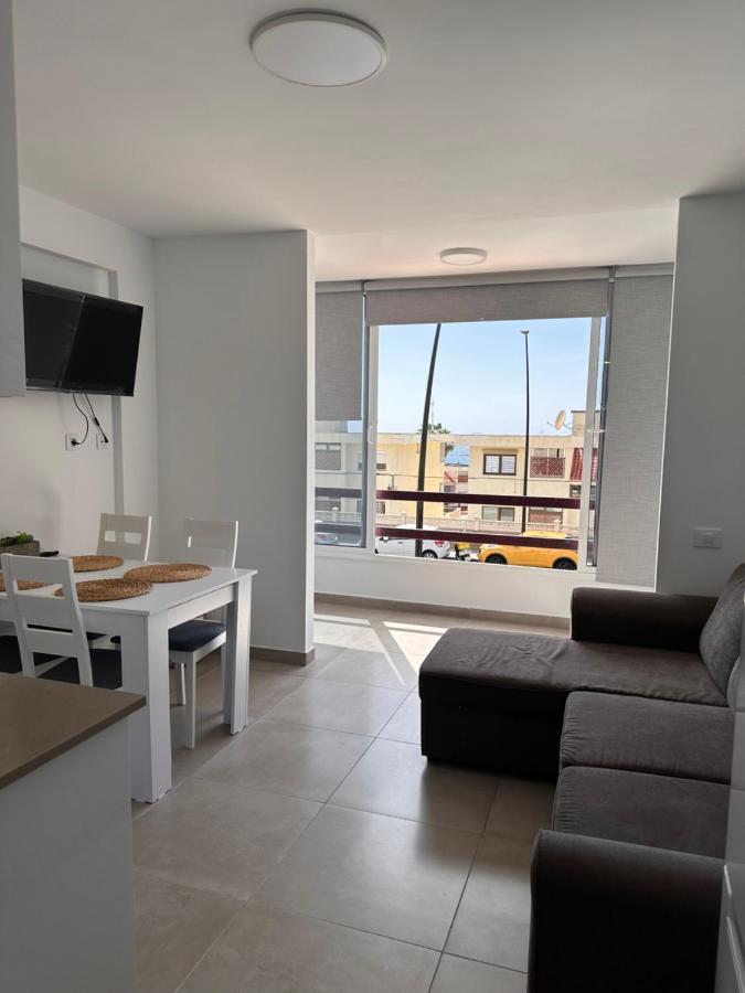 Apartamento Playa Las Vistas Лос Кристианос Экстерьер фото